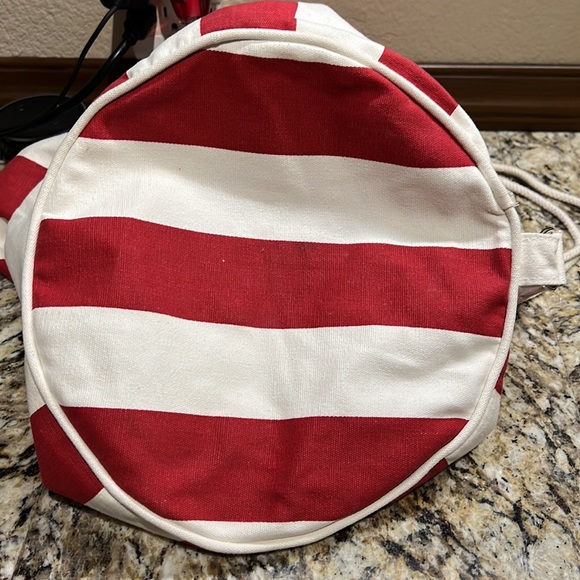 Wells Fargo beach Bag Backpack with front pocket. Never used - Picture 5 of 6